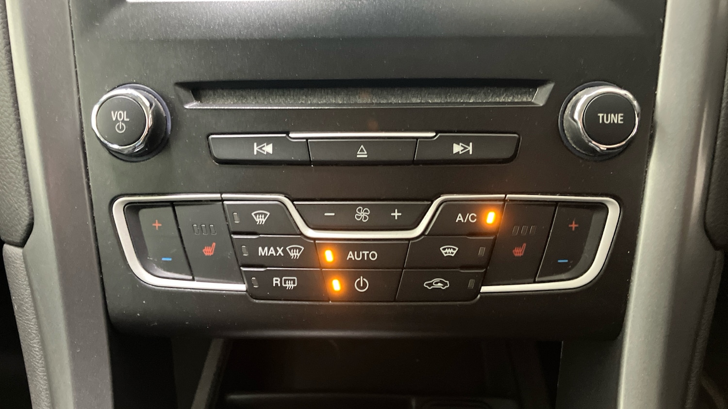 Used Ford Mondeo 2018 for sale - 78107282: Photo 22