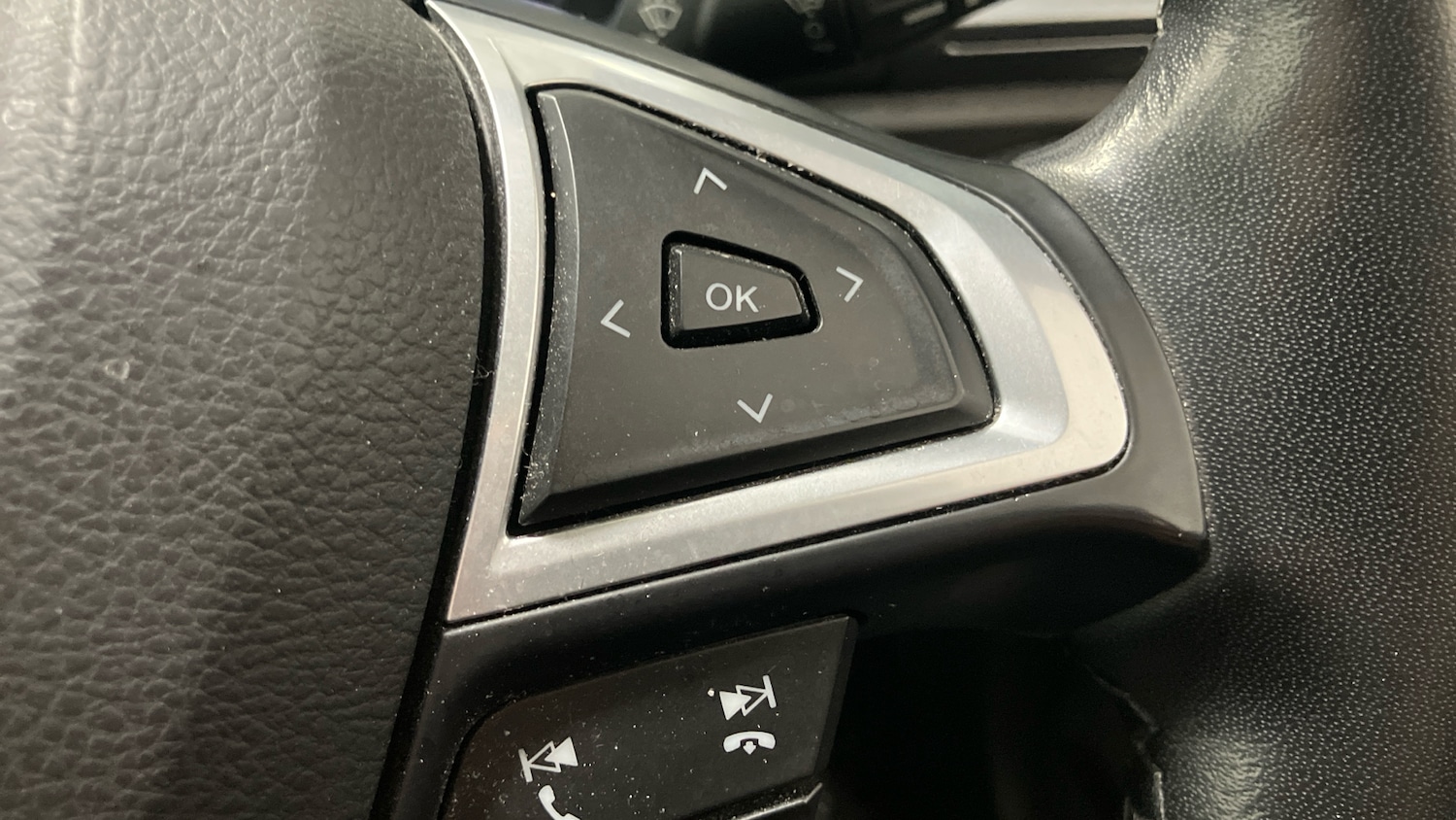 Used Ford Mondeo 2018 for sale - 78107282: Photo 32