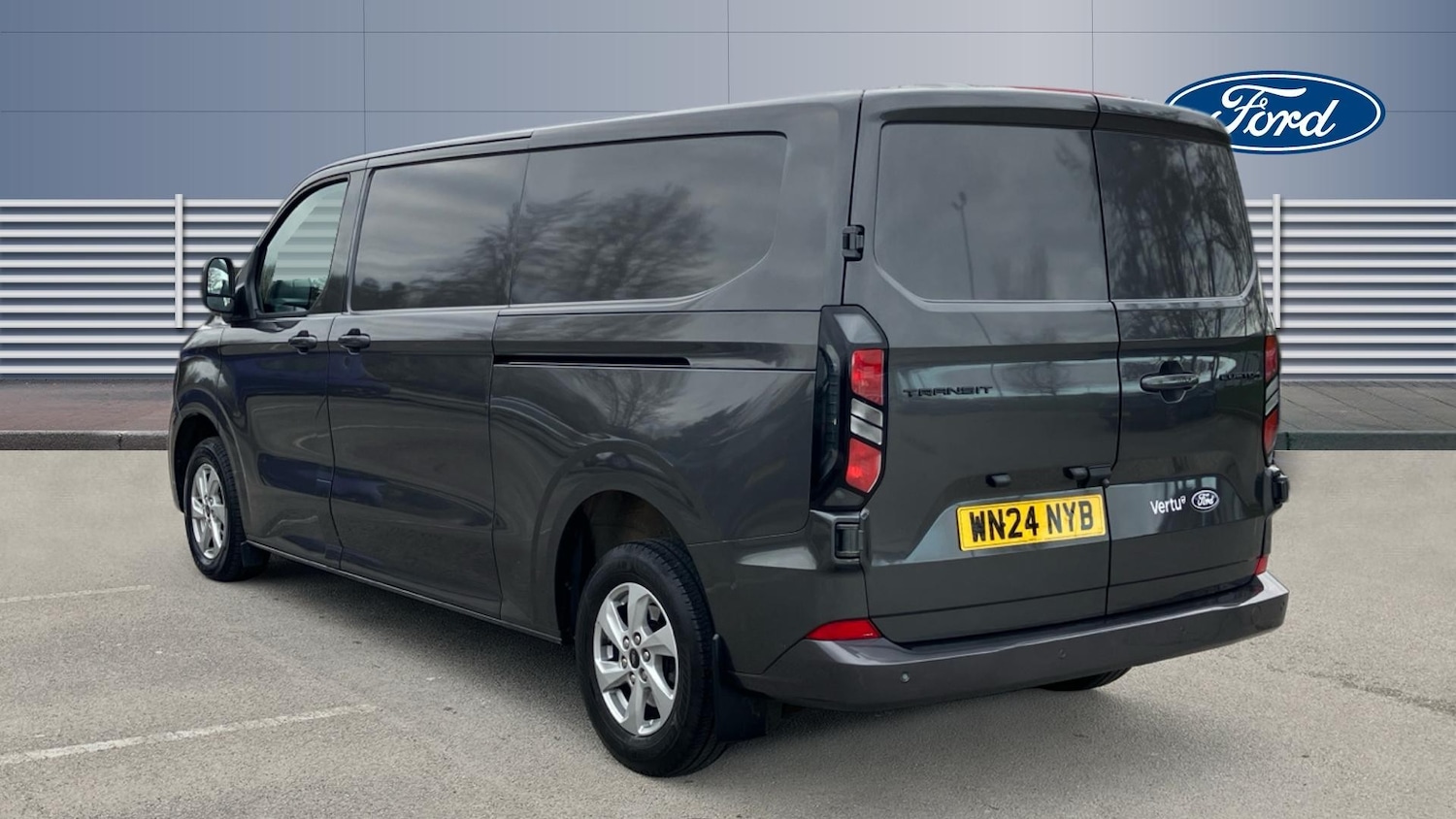 Used Ford Transit Custom 2024 for sale - 77744187: Photo 2