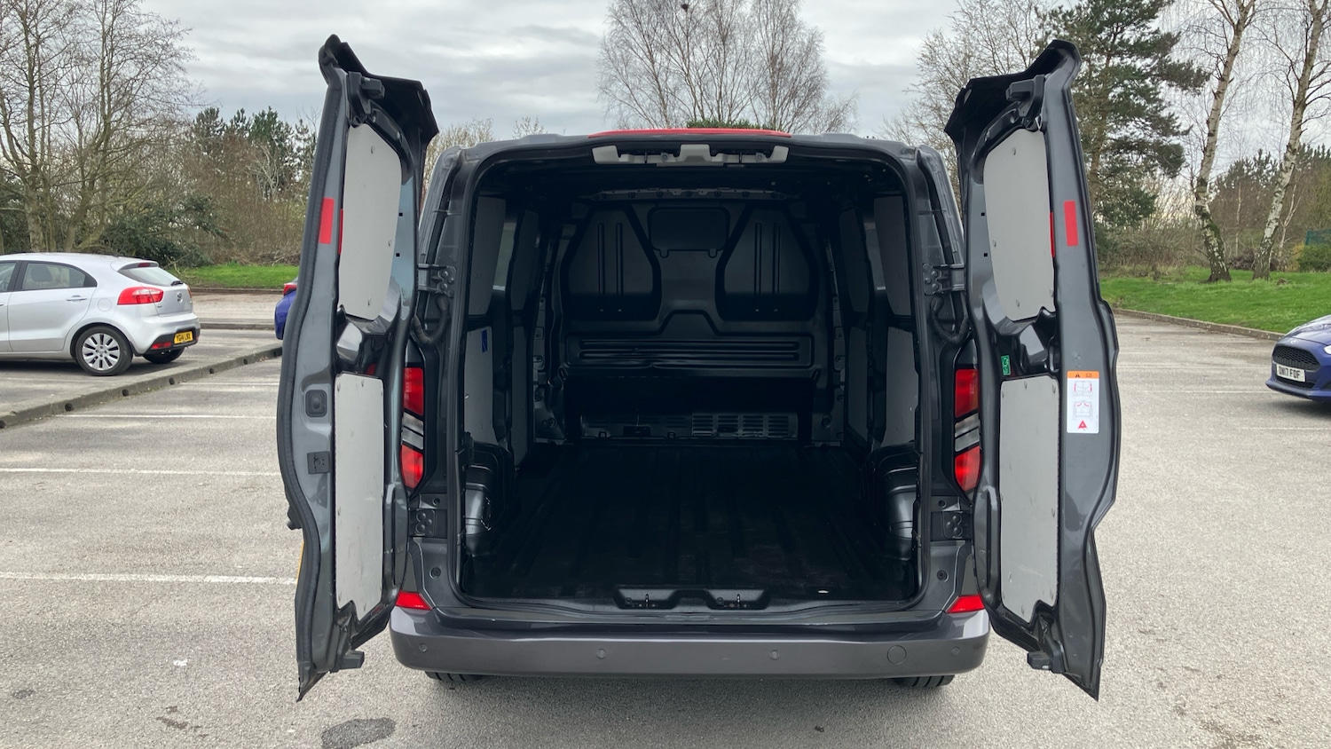 Used Ford Transit Custom 2024 for sale - 77744187: Photo 3