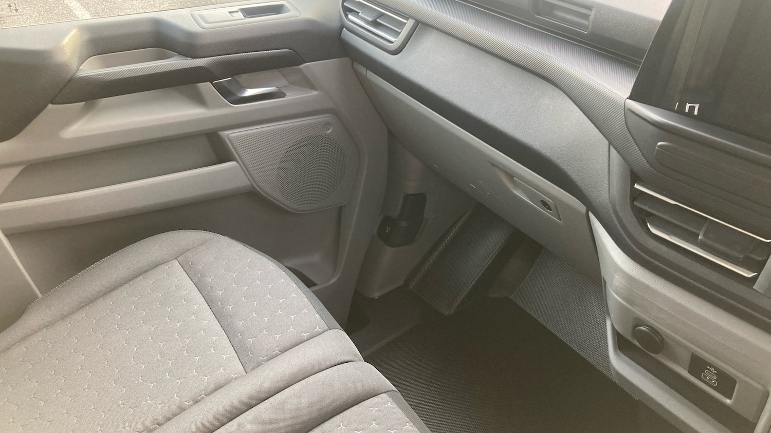 Used Ford Transit Custom 2024 for sale - 76504437: Photo 38