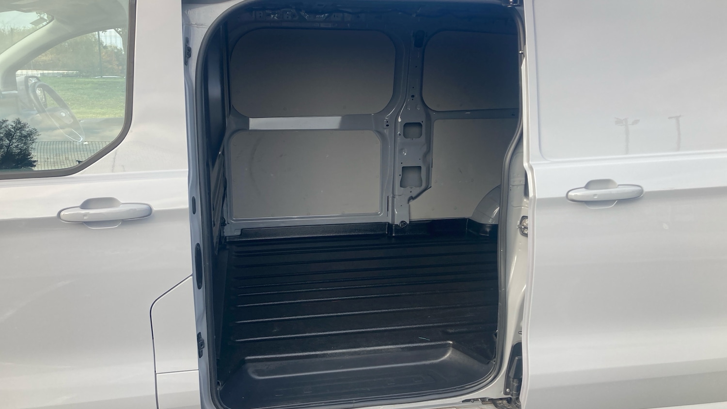 Used Ford Transit Custom 2024 for sale - 76504437: Photo 5