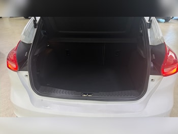 Used Ford Focus 2017 for sale - 79253753: Photo