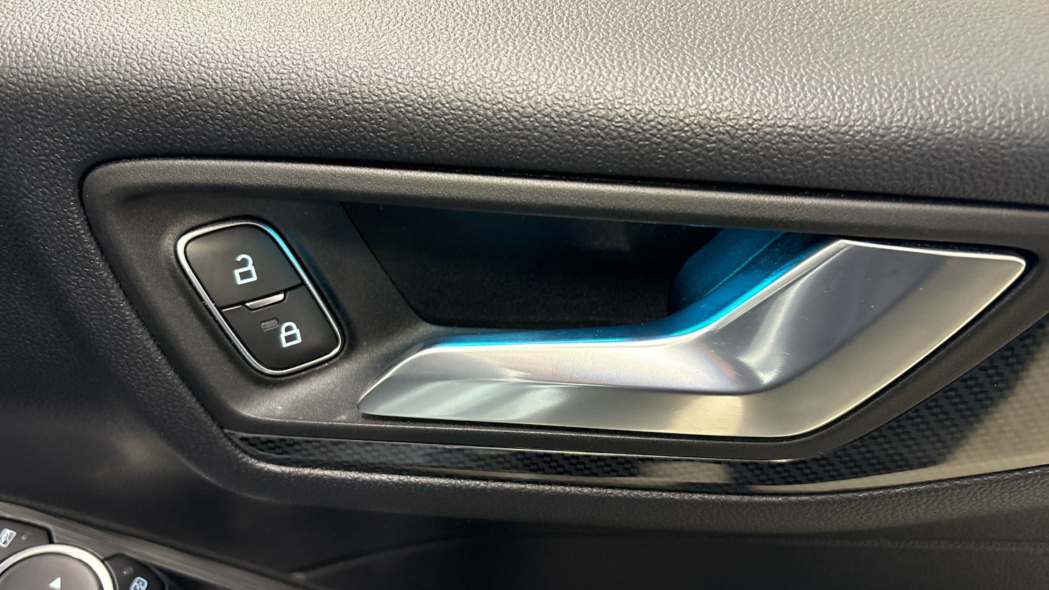 Used Ford Kuga 2022 for sale - 77046165: Photo 30