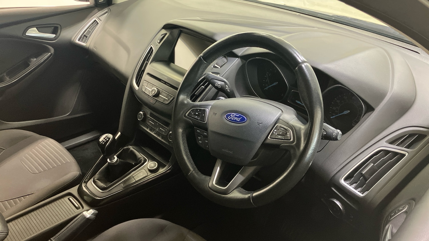 Used Ford Focus 2018 for sale - 76427779: Photo 11