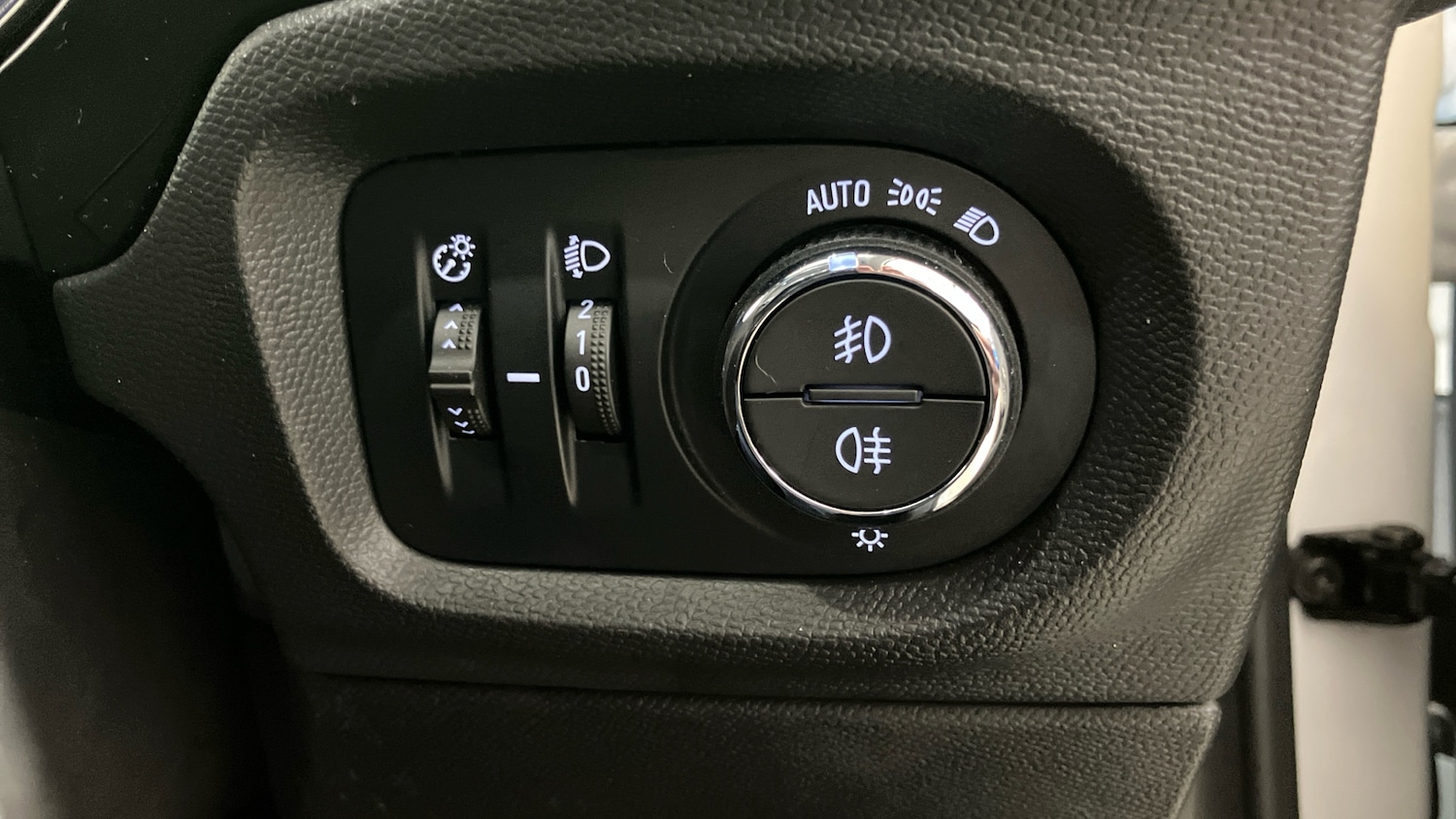 Used Vauxhall Corsa 2022 for sale - 76862263: Photo 31