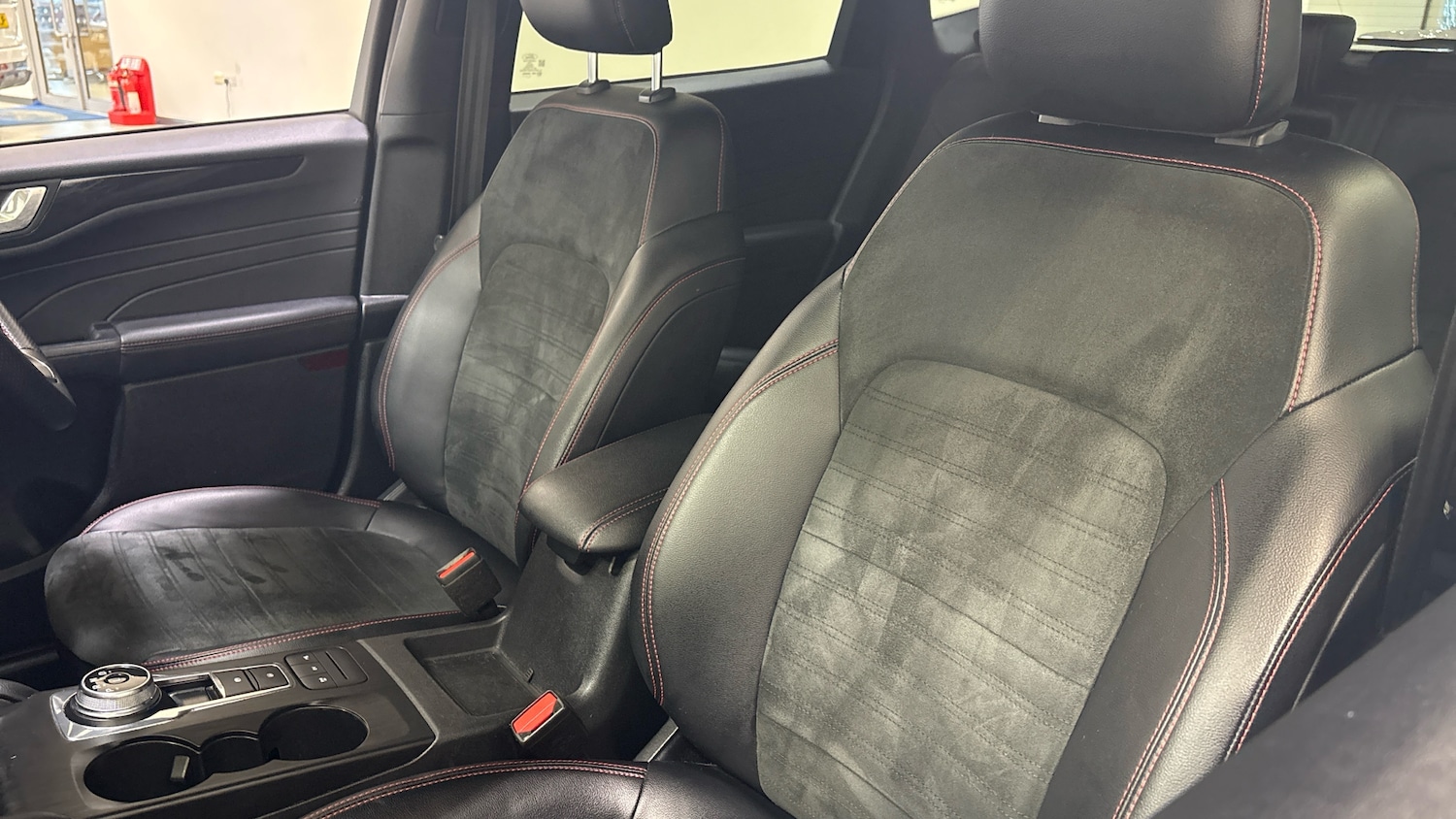 Used Ford Kuga 2022 for sale - 76603289: Photo 25