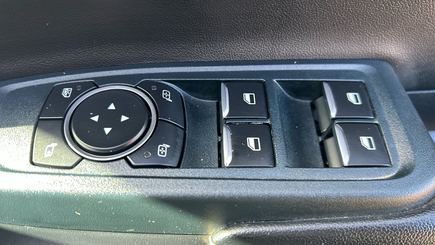 Vehicle 28
