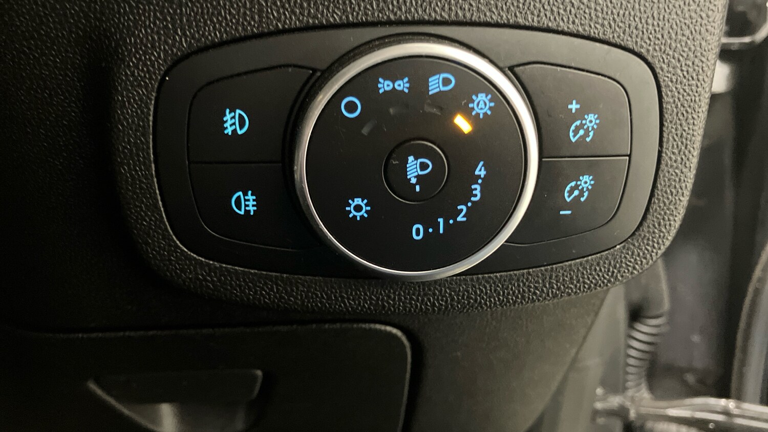 Used Ford Fiesta 2018 for sale - 77635427: Photo 30