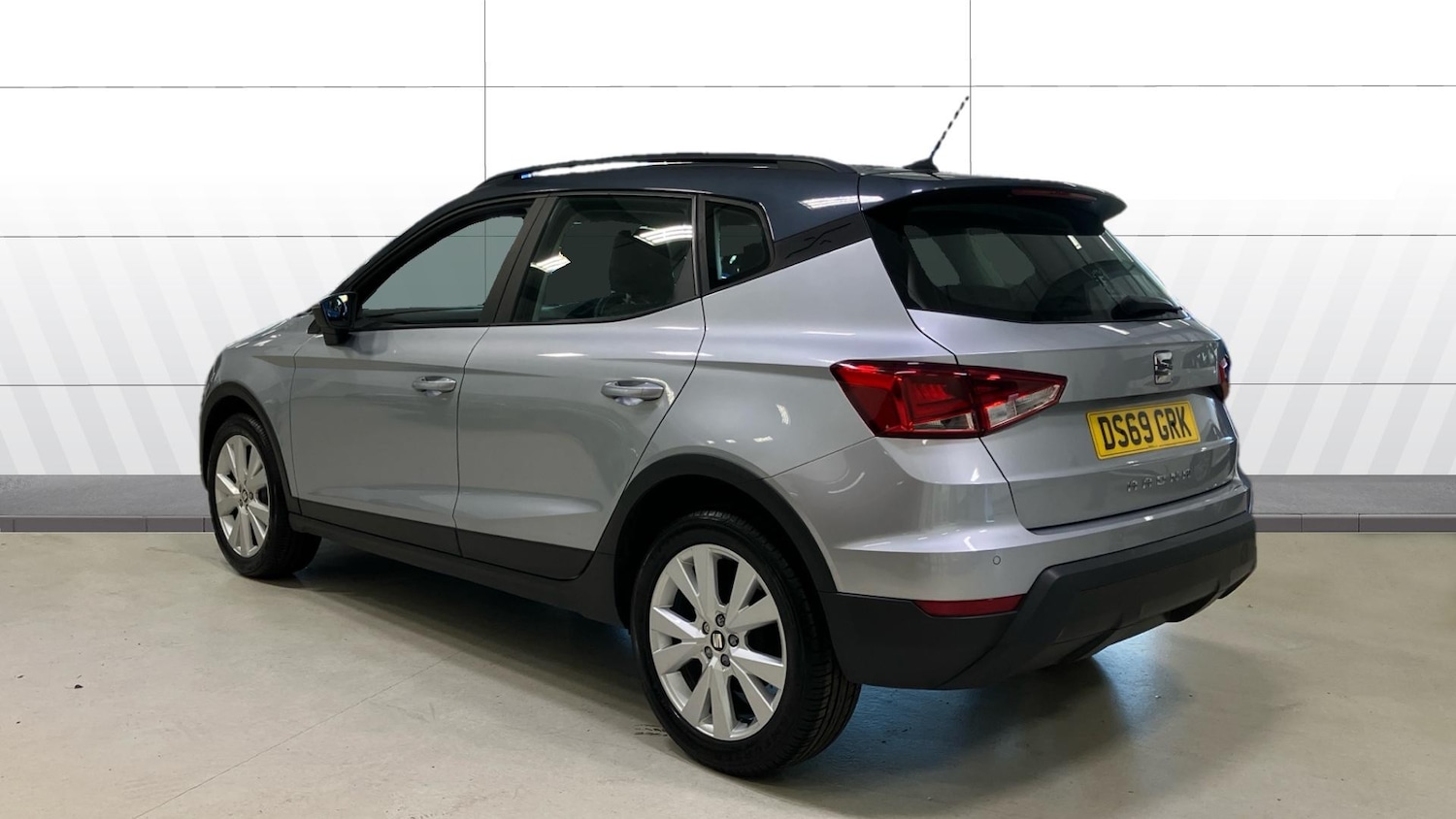Used SEAT Arona 2020 for sale - 76662475: Photo 2