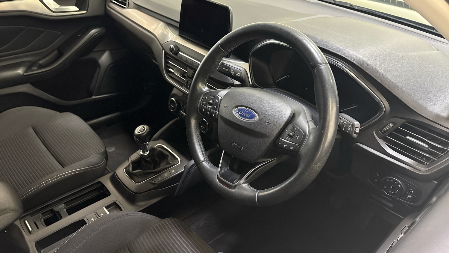 Used Ford Focus 2019 for sale - 76904893: Photo 11