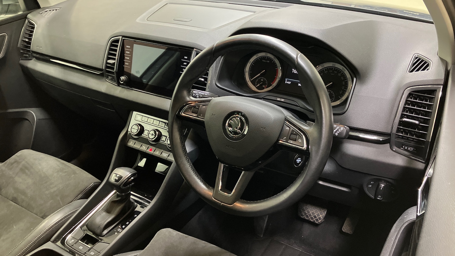 Used Skoda Karoq 2018 for sale - 77434562: Photo 11