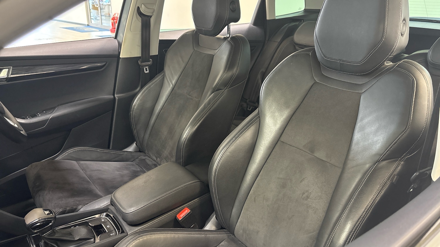 Used Skoda Karoq 2018 for sale - 77434562: Photo 44