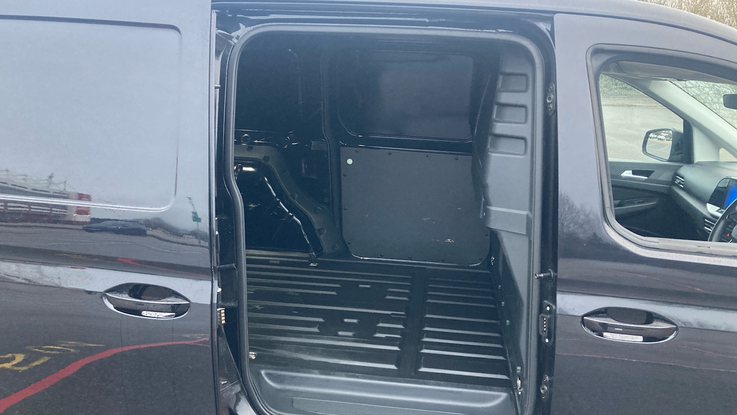 Used Ford Transit Connect 2025 for sale - 77718527: Photo 5