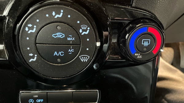 Used Ford Fiesta 2016 for sale - 76232291: Photo 25