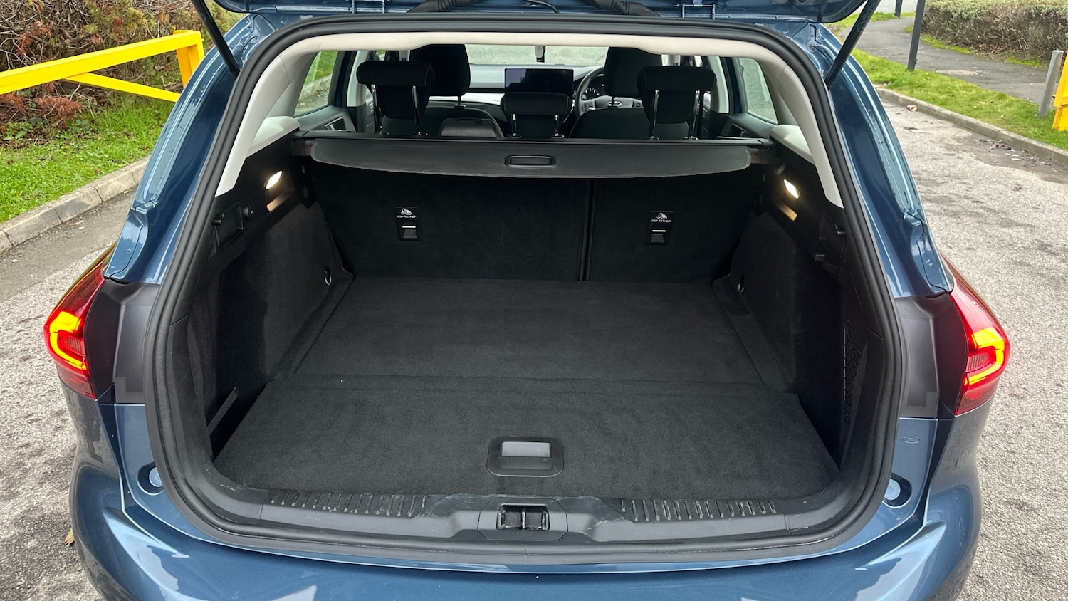 Used Ford Focus 2023 for sale - 77983559: Photo 4