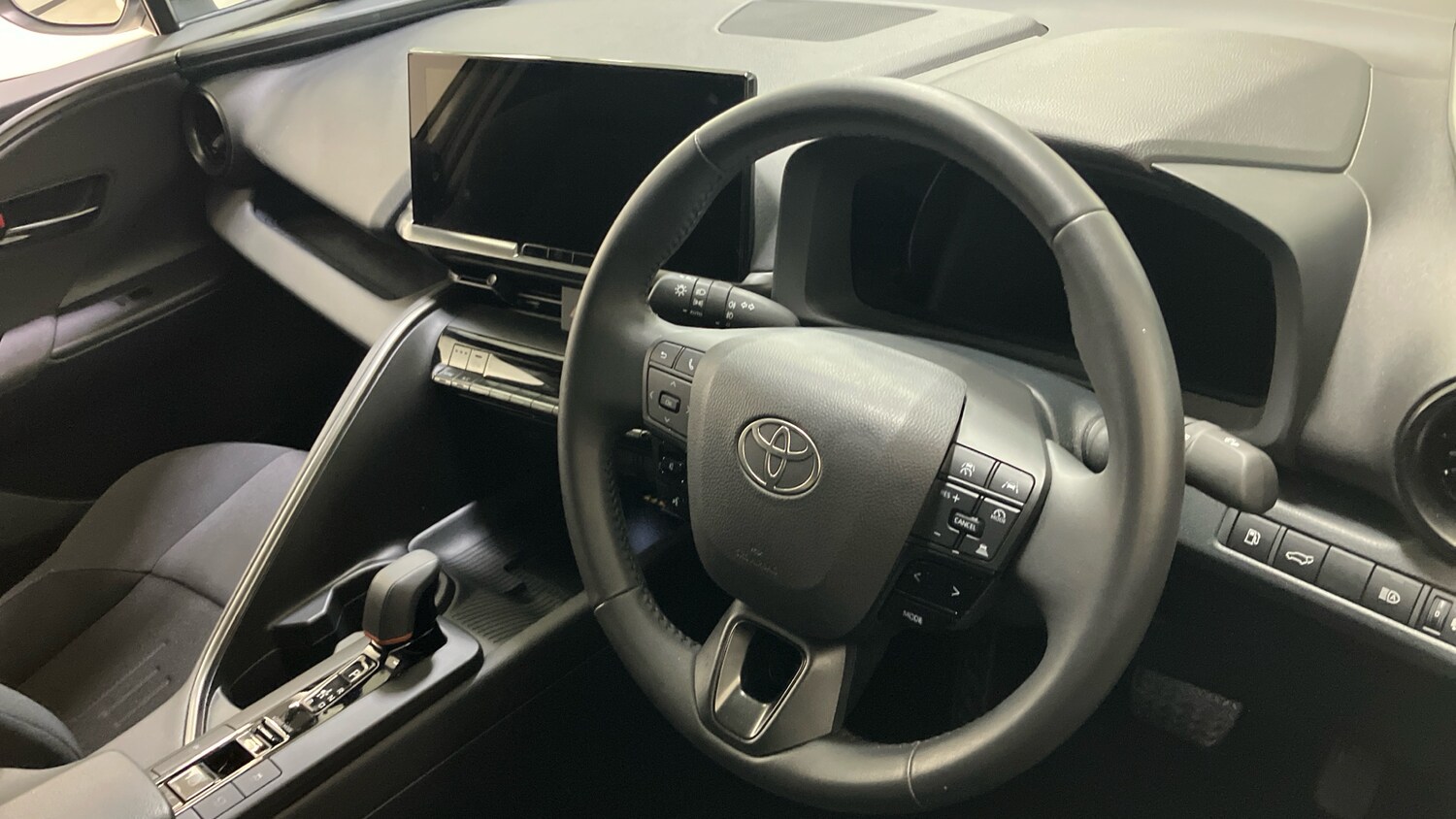 Used Toyota C-HR 2025 for sale - 78122905: Photo 11