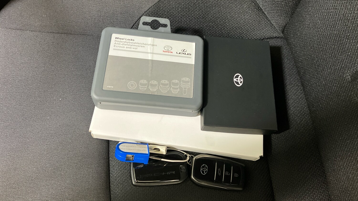 Used Toyota C-HR 2025 for sale - 78122905: Photo 19