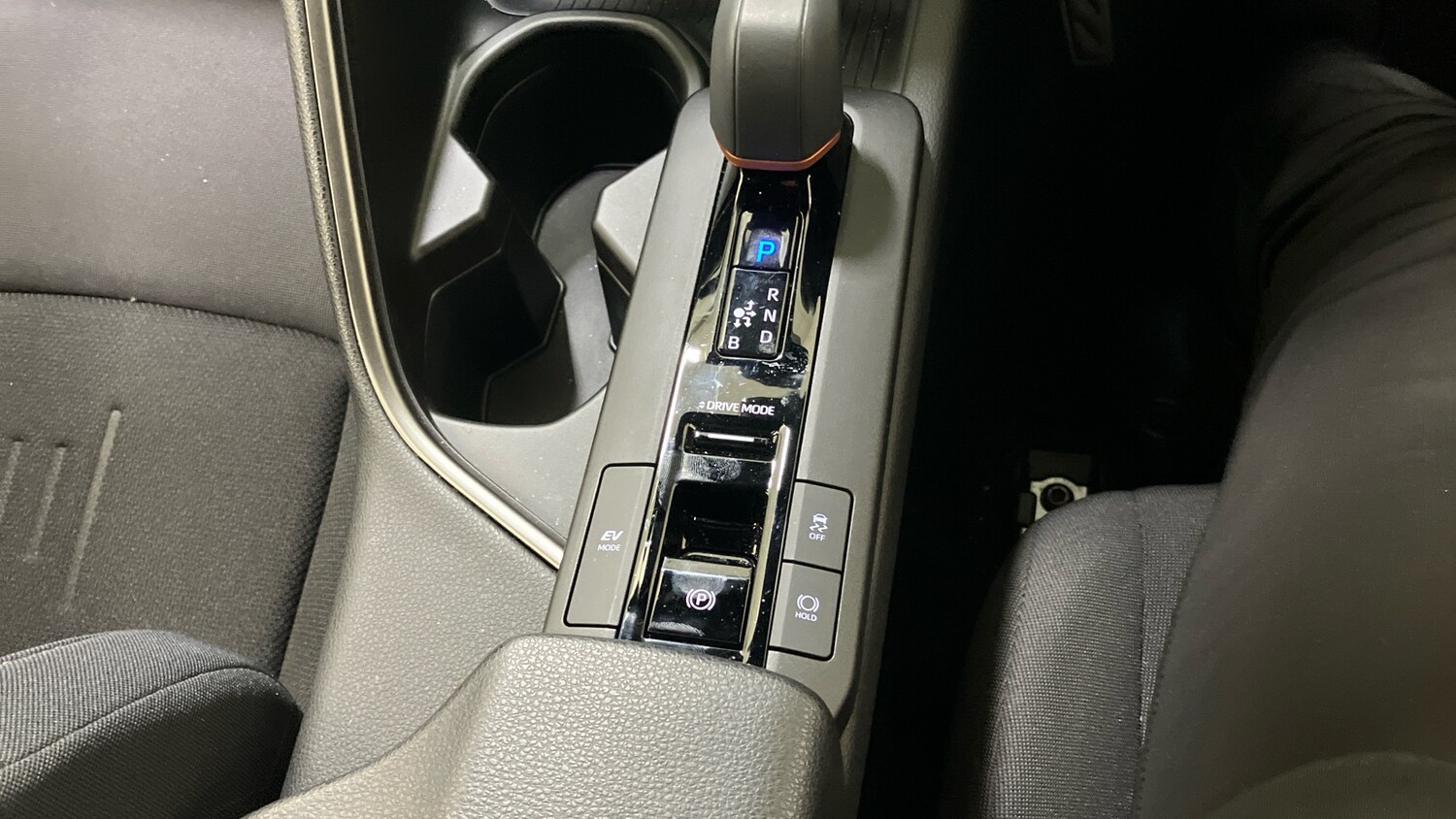 Used Toyota C-HR 2025 for sale - 78122905: Photo 26