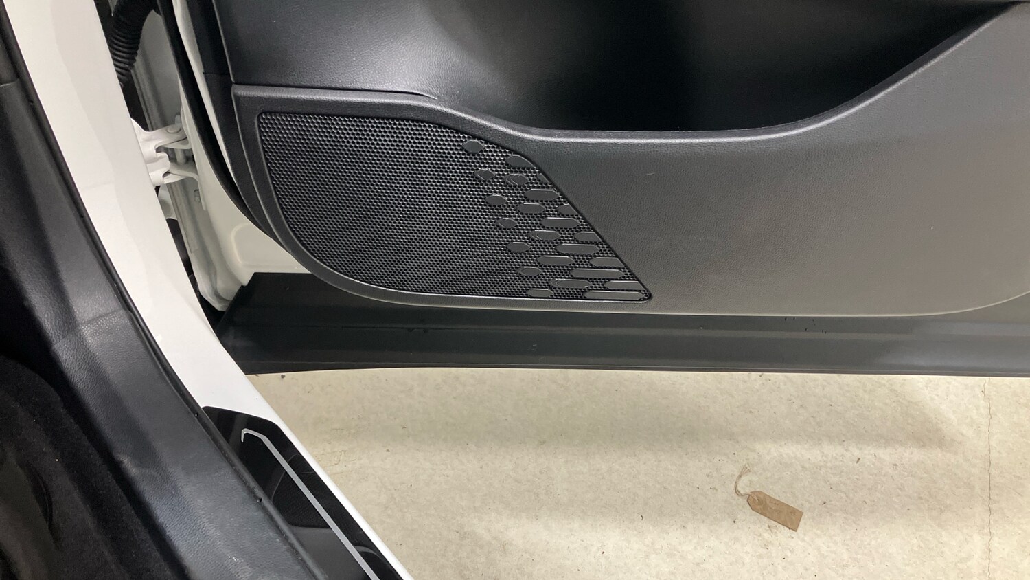 Used Toyota C-HR 2025 for sale - 78122905: Photo 32