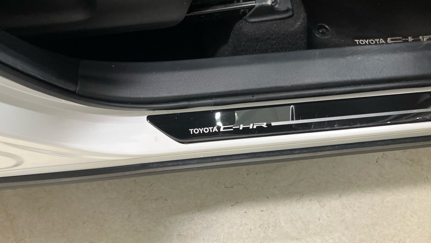 Used Toyota C-HR 2025 for sale - 78122905: Photo 33