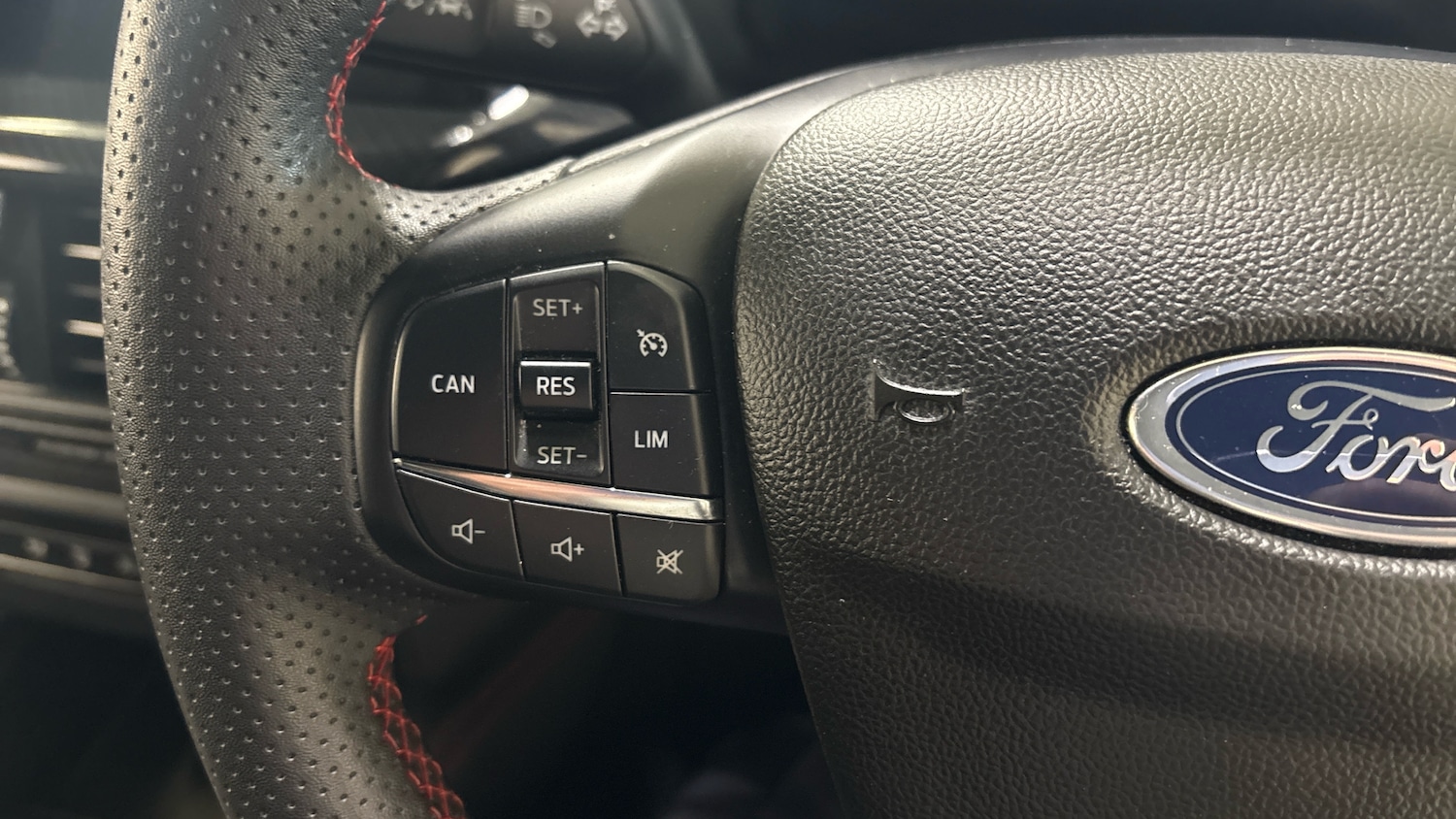 Used Ford Focus 2023 for sale - 77011660: Photo 36