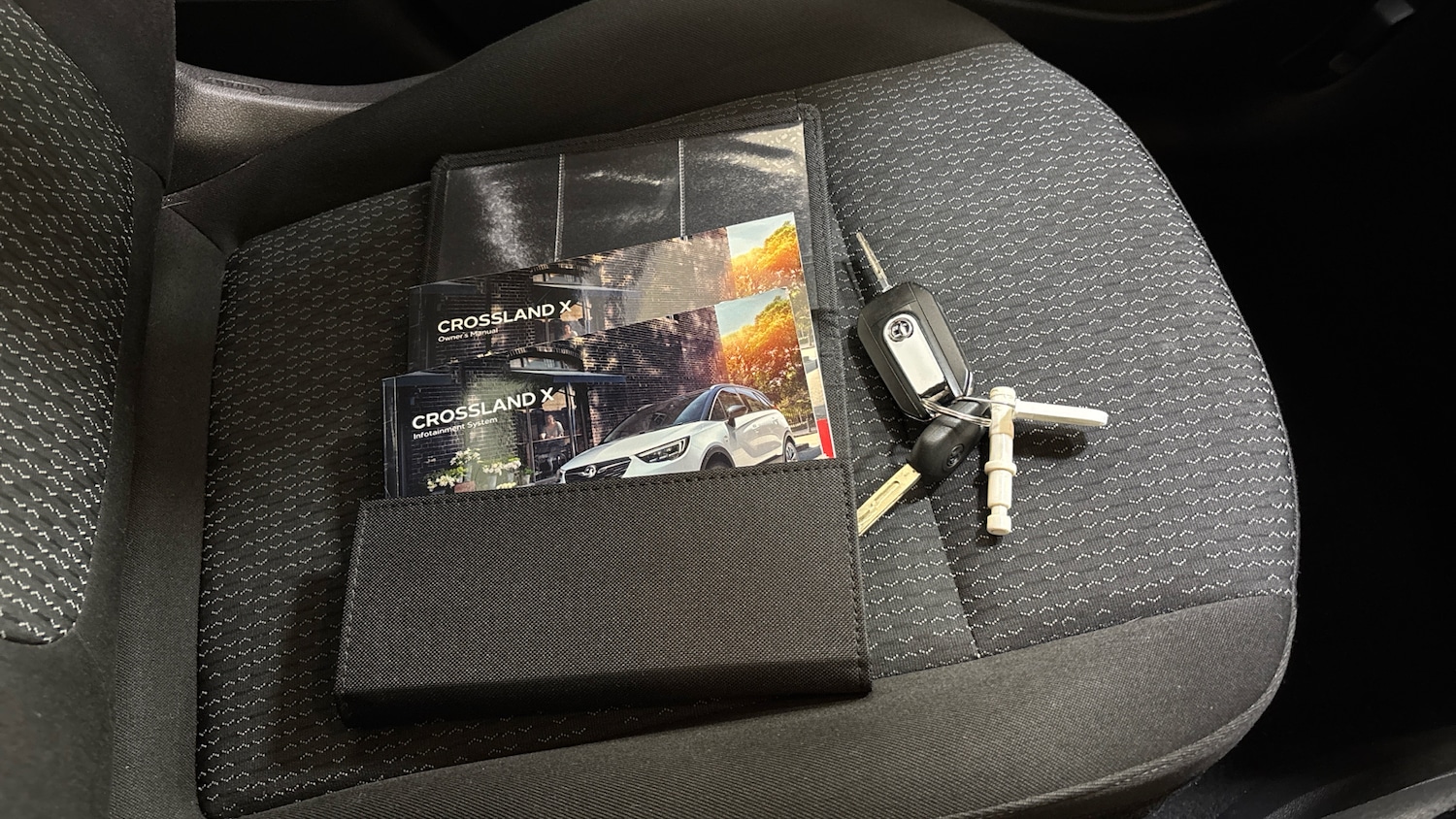 Used Vauxhall Crossland X 2018 for sale - 76877816: Photo 19