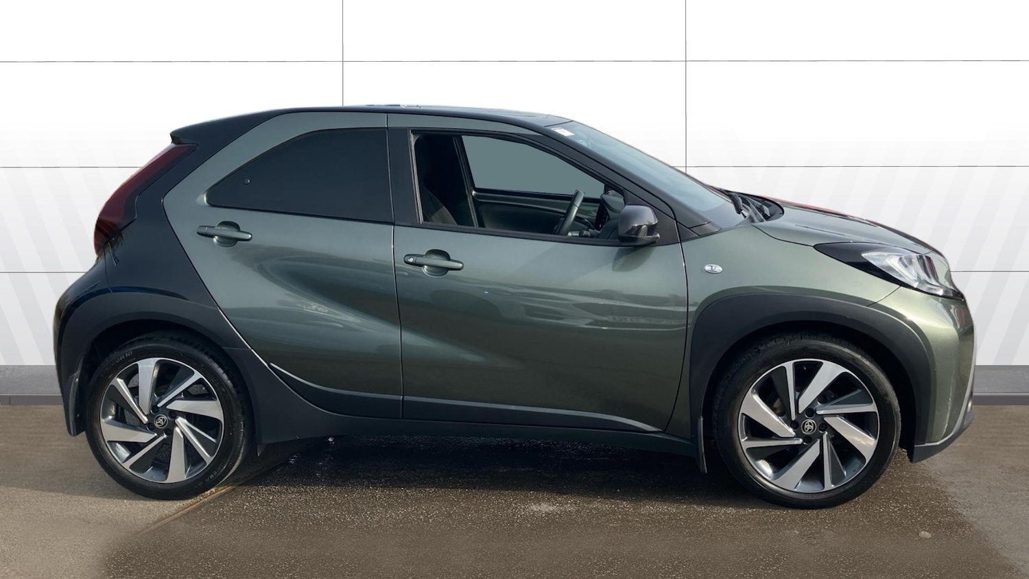 Used Toyota Aygo X 2023 for sale - 77774373: Photo 5