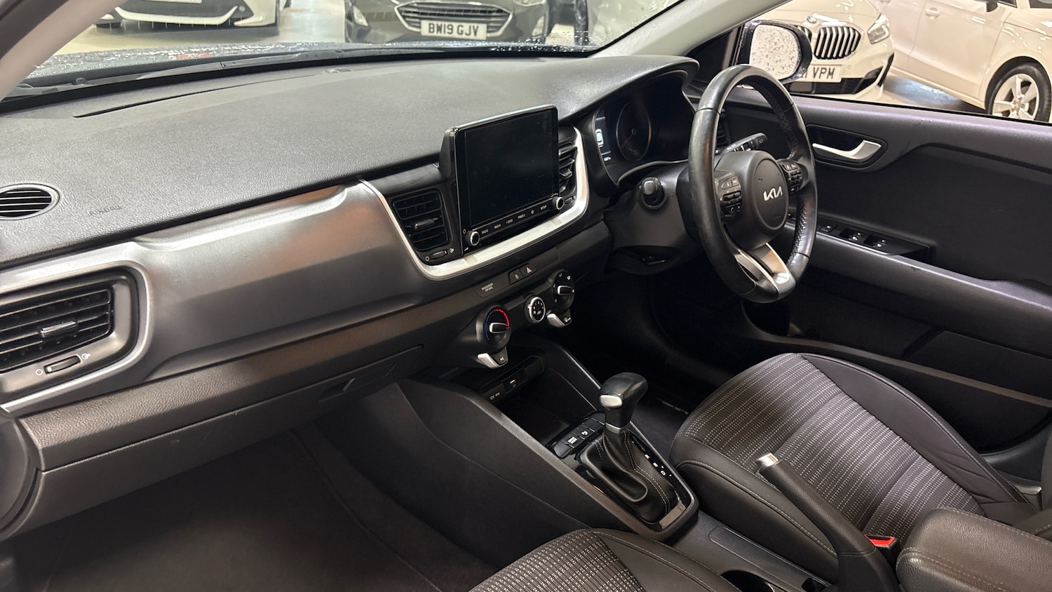 Used Kia Stonic 2022 for sale - 76776341: Photo 9