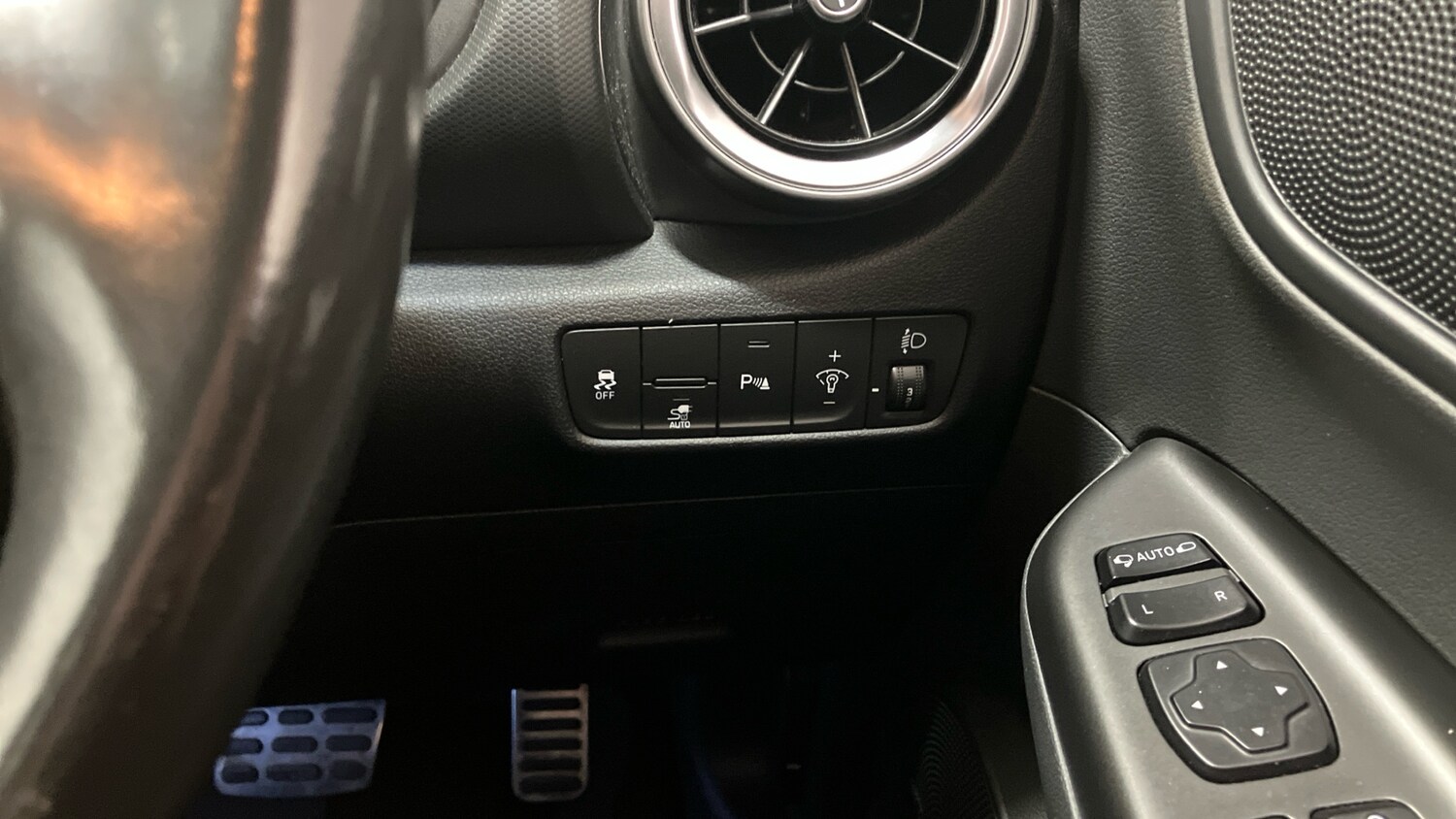 Used Hyundai KONA 2023 for sale - 78210698: Photo 32