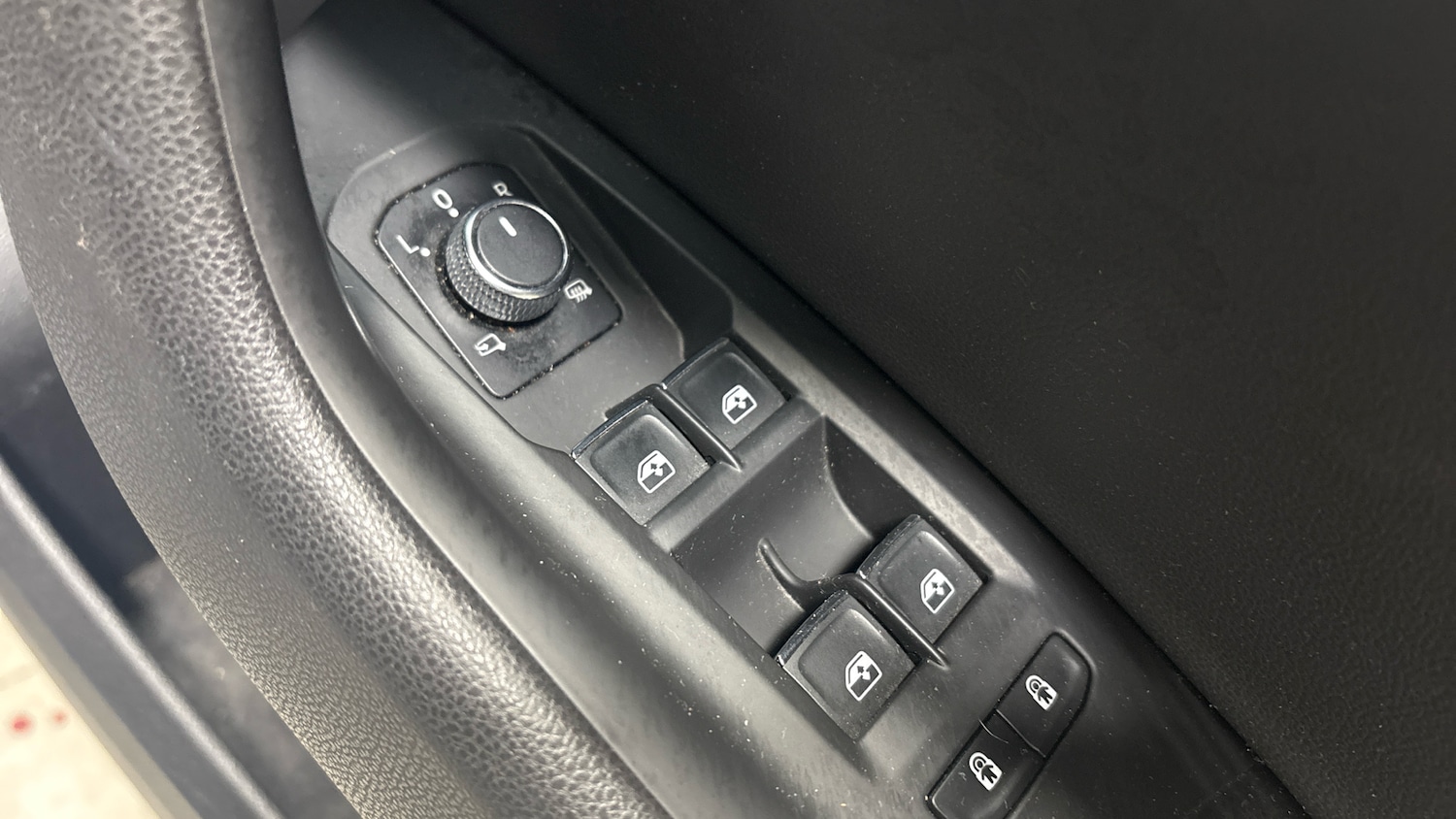 Used Volkswagen Touareg 2019 for sale - 77136137: Photo 30