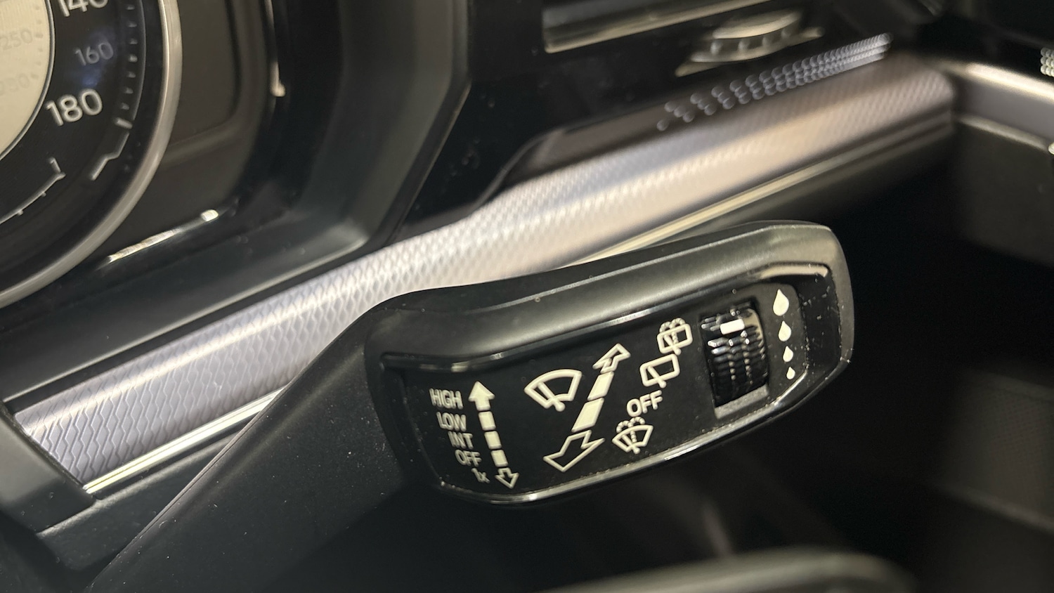 Used Volkswagen Touareg 2019 for sale - 77136137: Photo 36