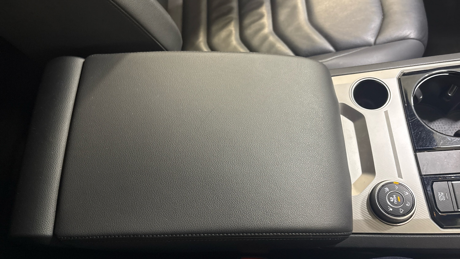 Used Volkswagen Touareg 2019 for sale - 77136137: Photo 40