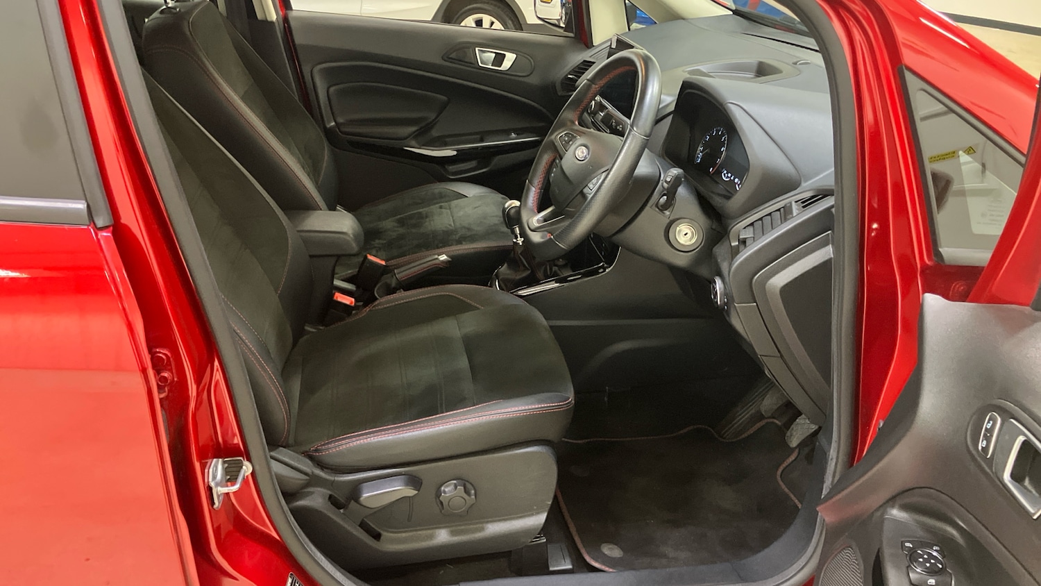 Used Ford Ecosport 2023 for sale - 77873188: Photo 35