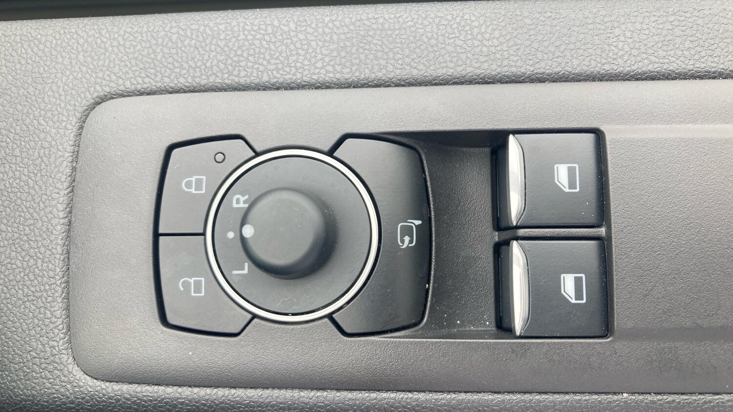Vehicle 33