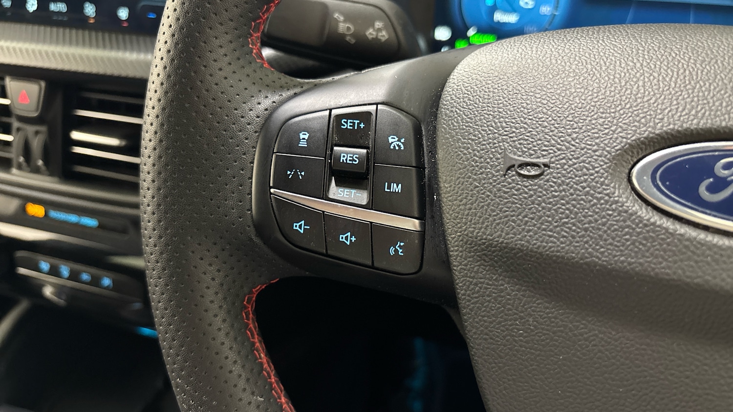 Used Ford Kuga 2024 for sale - 76504439: Photo 35