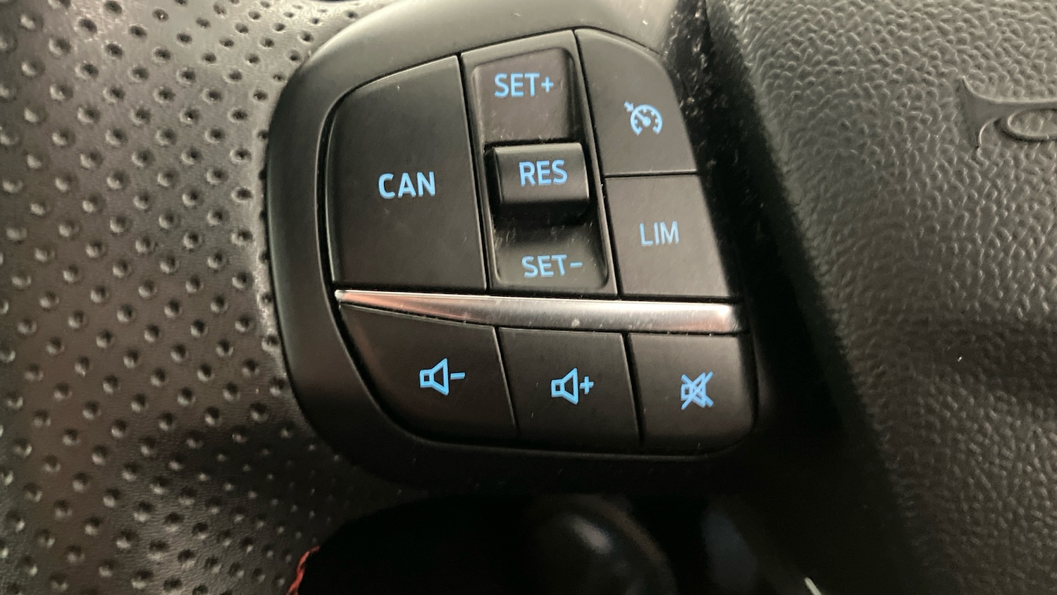 Used Ford Puma 2023 for sale - 75962281: Photo 31