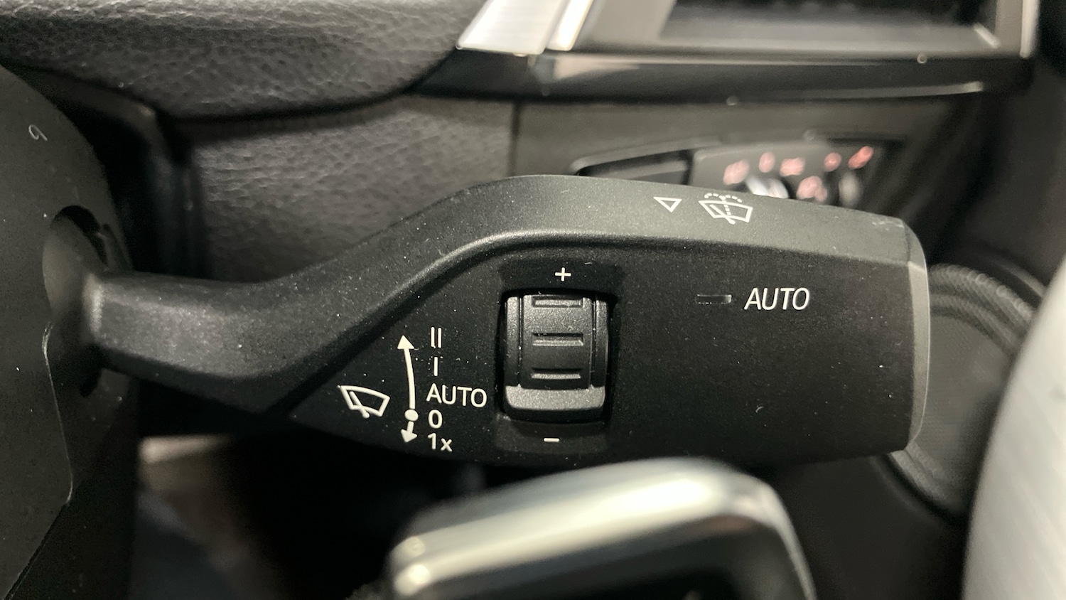 Used BMW 3 Series 2018 for sale - 77270733: Photo 32