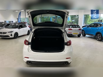 Used Mazda Mazda3 2018 for sale - 75772988: Photo