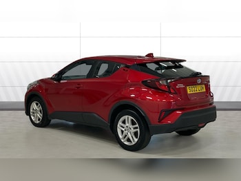 Used Toyota C-HR 2022 for sale - 76143596: Photo 2