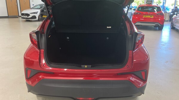 Used Toyota C-HR 2022 for sale - 76143596: Photo 4