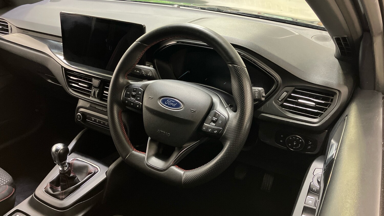 Used Ford Focus 2023 for sale - 76541739: Photo 11