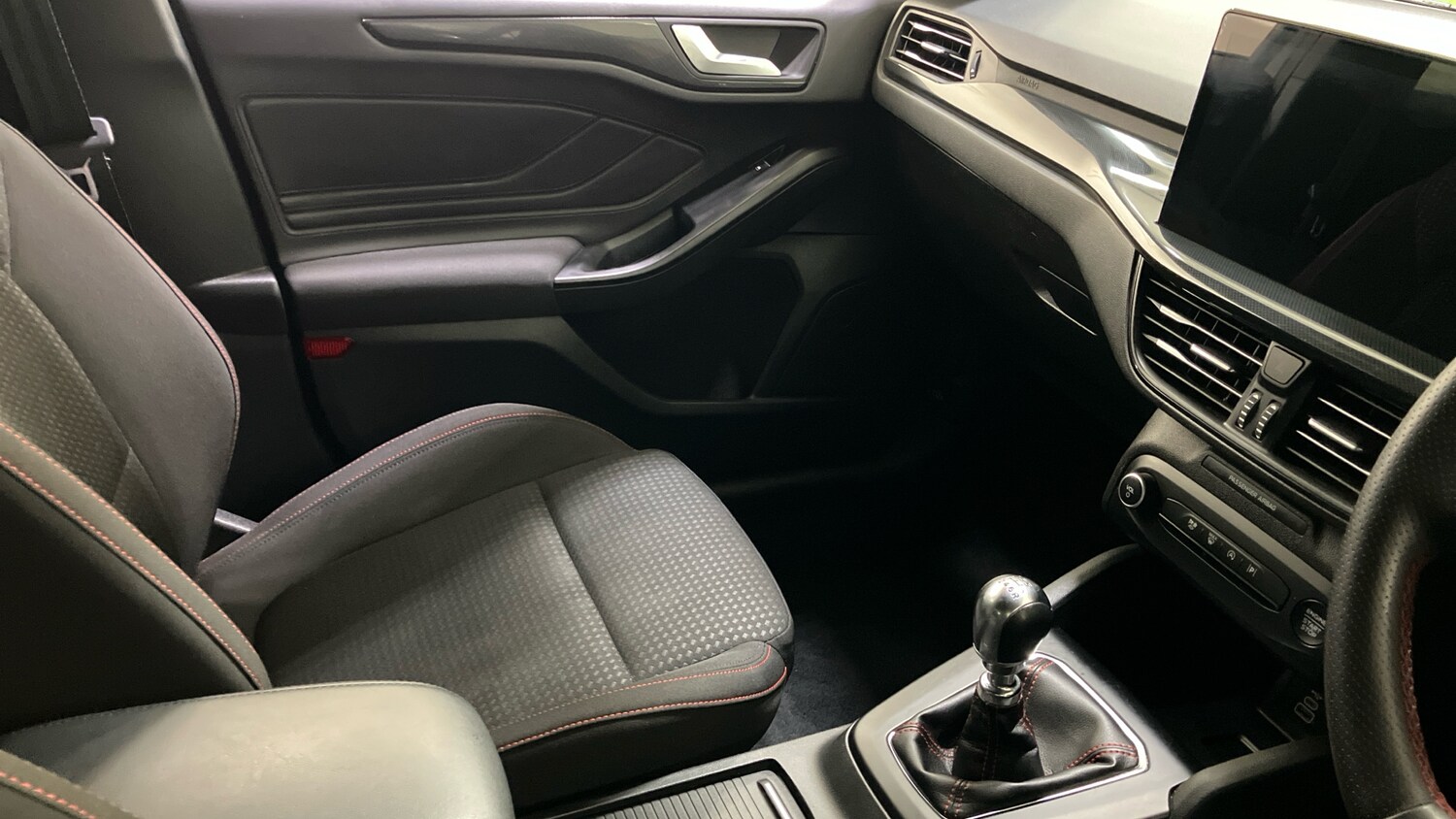 Used Ford Focus 2023 for sale - 76541739: Photo 14