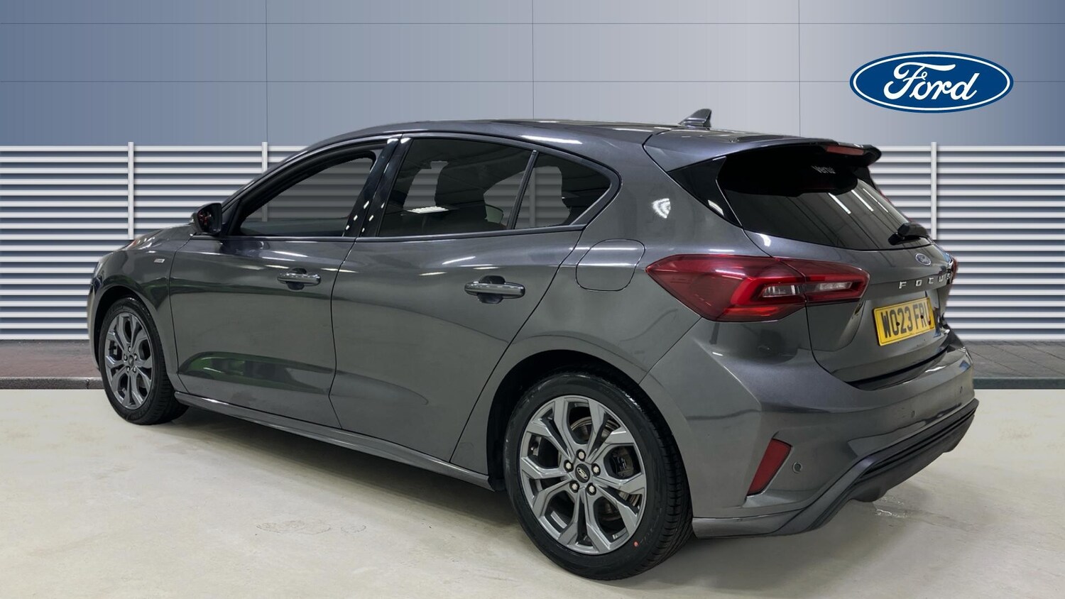 Used Ford Focus 2023 for sale - 76541739: Photo 2