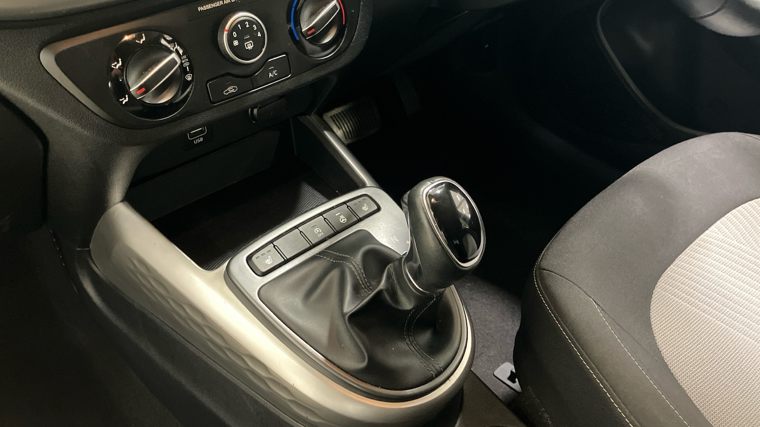 Used Hyundai i10 2020 for sale - 77431087: Photo 13