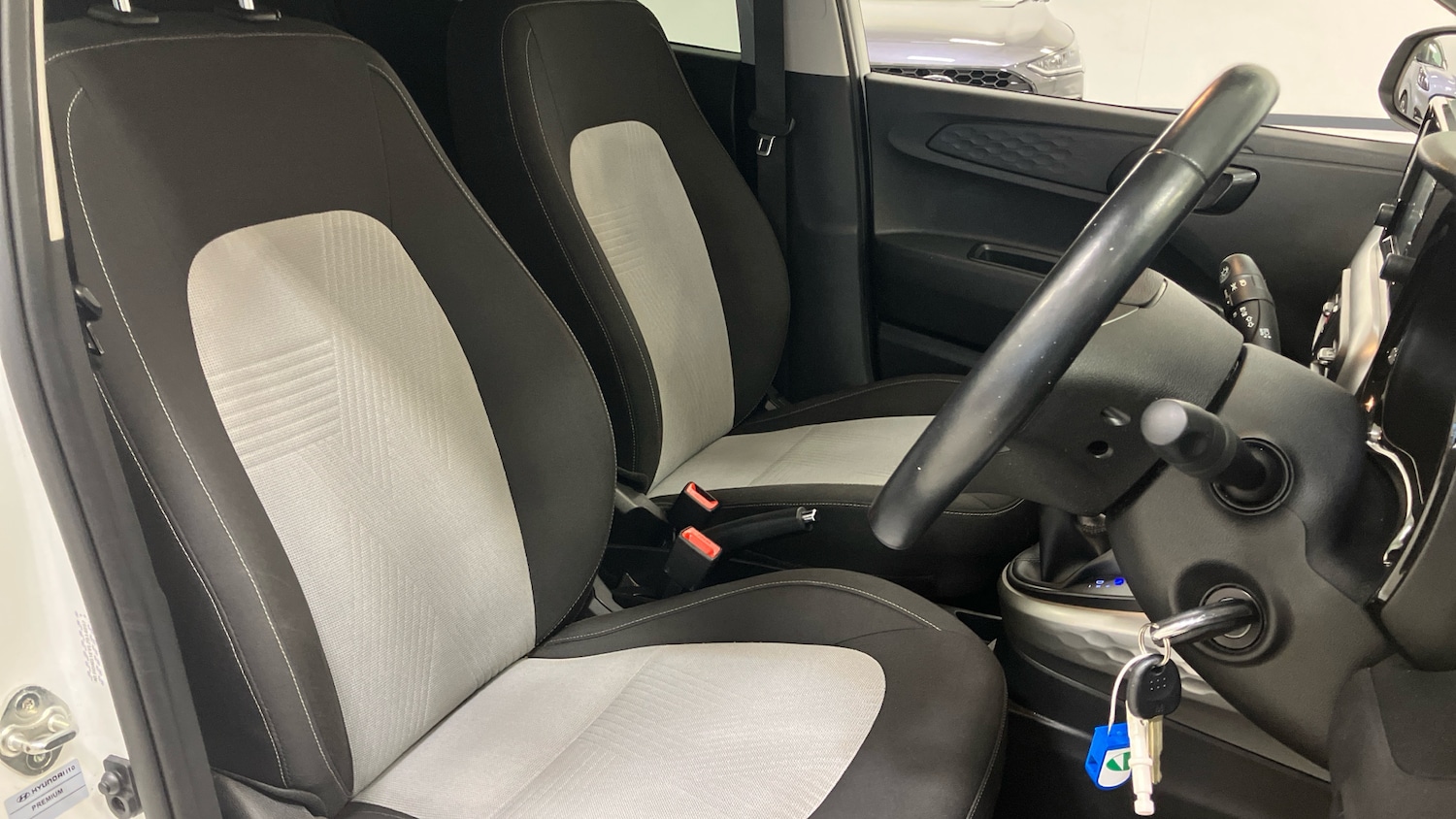 Used Hyundai i10 2020 for sale - 77431087: Photo 32