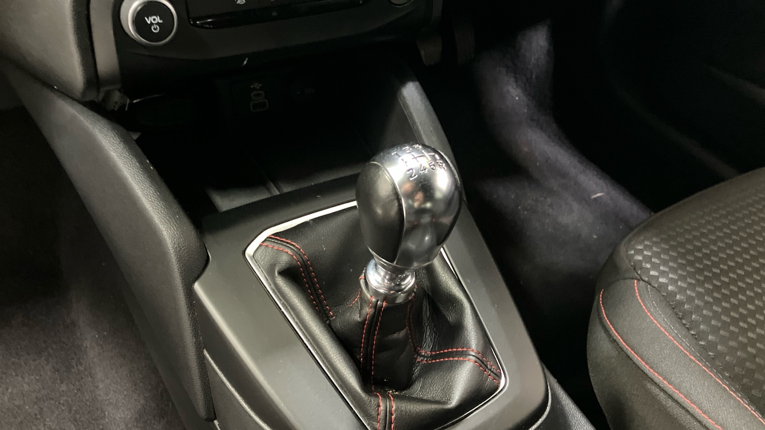 Used Ford Focus 2023 for sale - 76436492: Photo 13