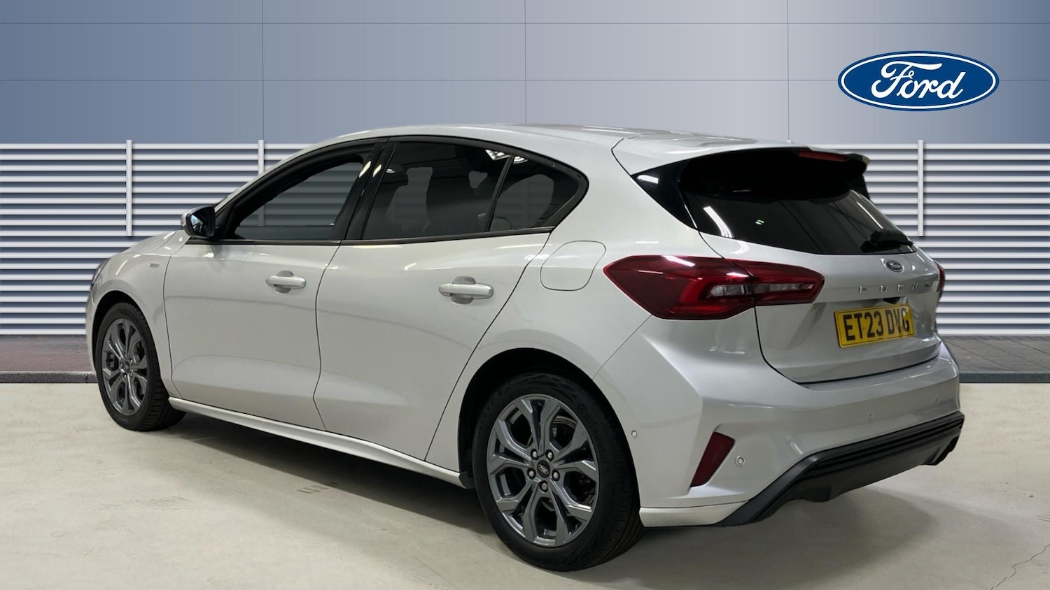 Used Ford Focus 2023 for sale - 76436492: Photo 2