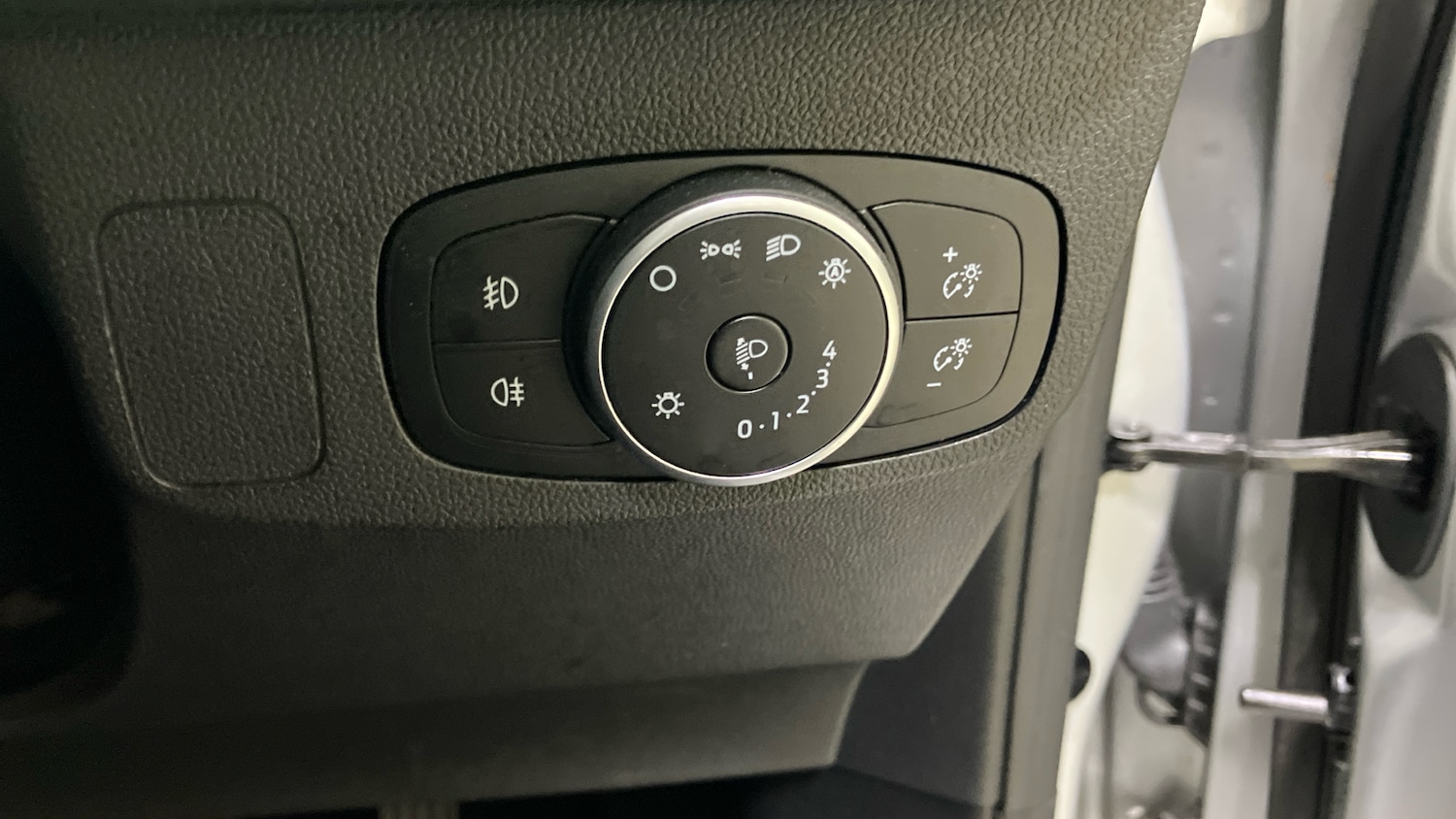 Used Ford Focus 2023 for sale - 76436492: Photo 30