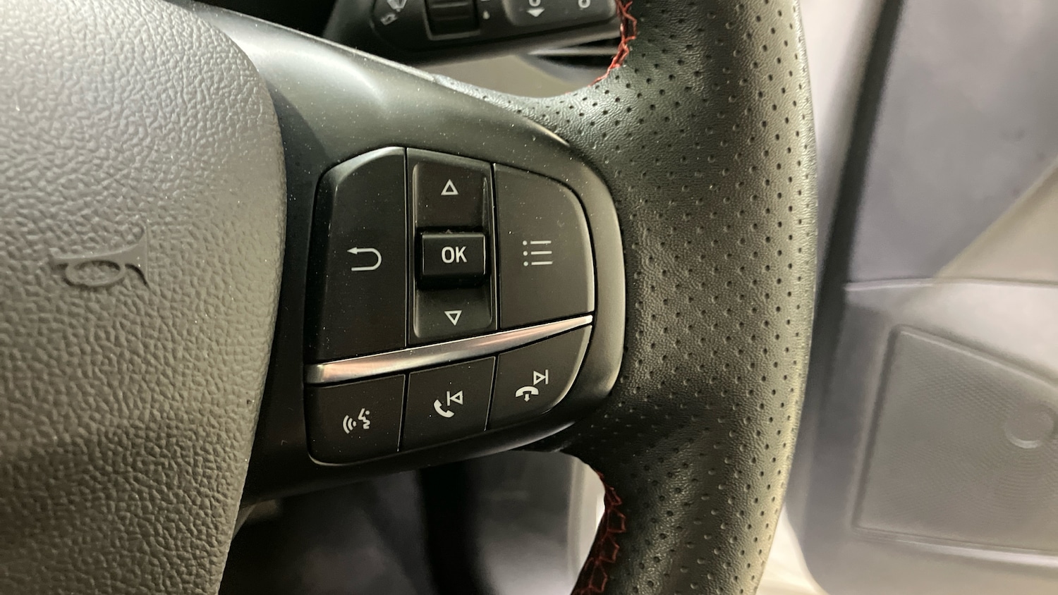 Used Ford Focus 2023 for sale - 76436492: Photo 31